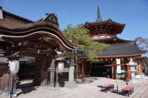 写経が無料で体験できる宿坊・成福院