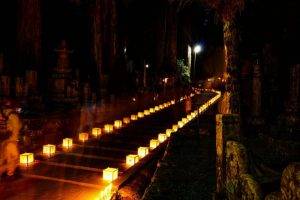 高野山ろうそく祭りは8月13日、参加するのに便利な宿坊寺院5選